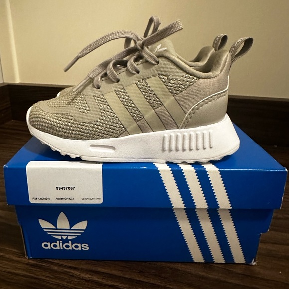 Adidas multitx toddler shoes - Picture 3 of 6